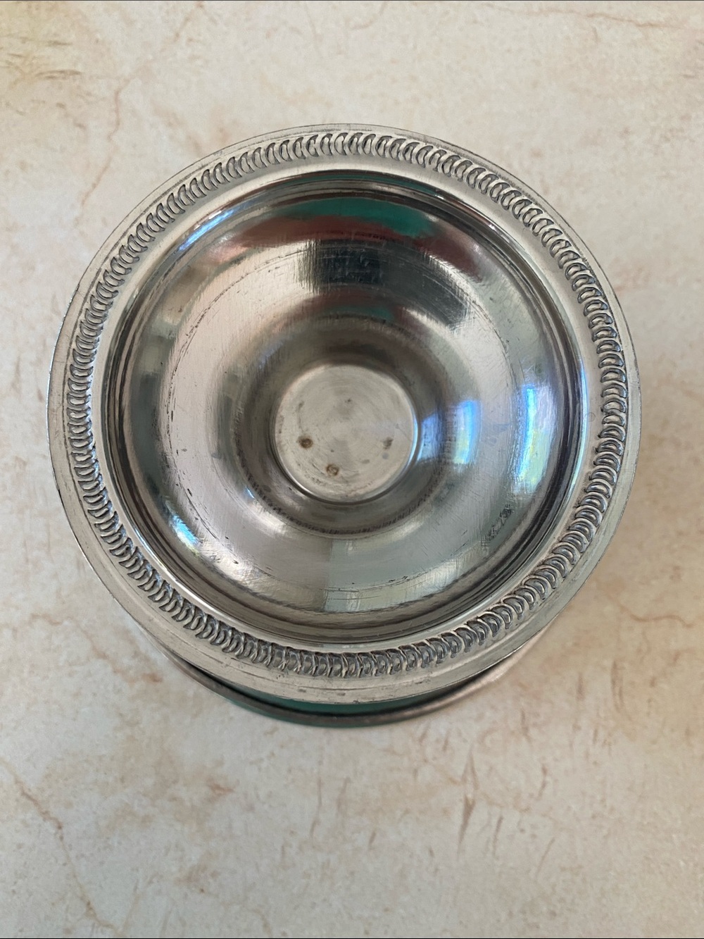VINTAGE Set of 3 Silver Metal Dessert or serving bowls - Picture 5 of 10